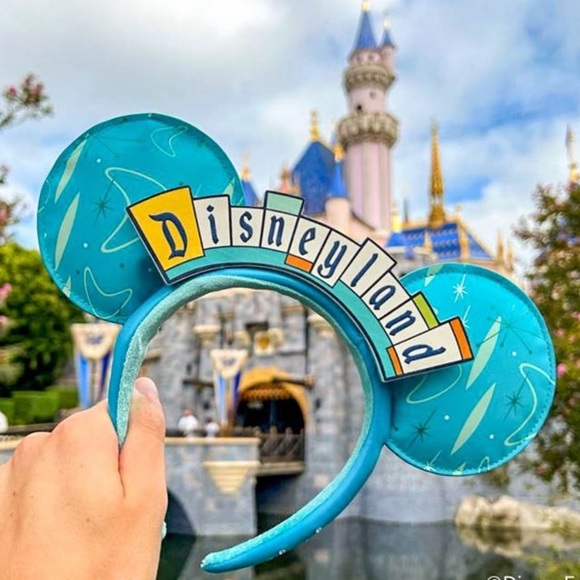 Disney Accessories - ~💫Disney Parks Disneyland 3D Marquee Sign Minnie Mouse Ears💫~